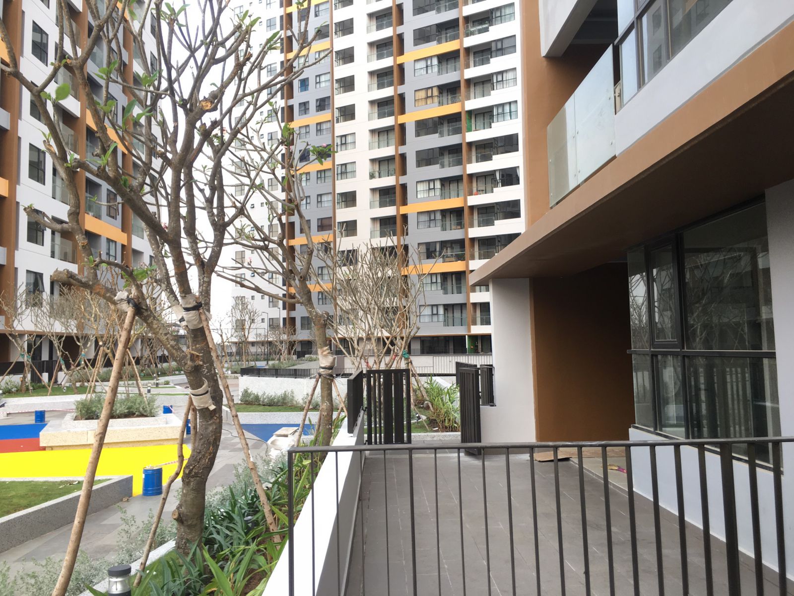 Khuôn viên tầng 3 căn hộ Flora Mizuki tháng 03/2020