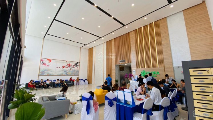 Sảnh chờ và lể tân căn hộ Flora Mizuki tháng 03/2020