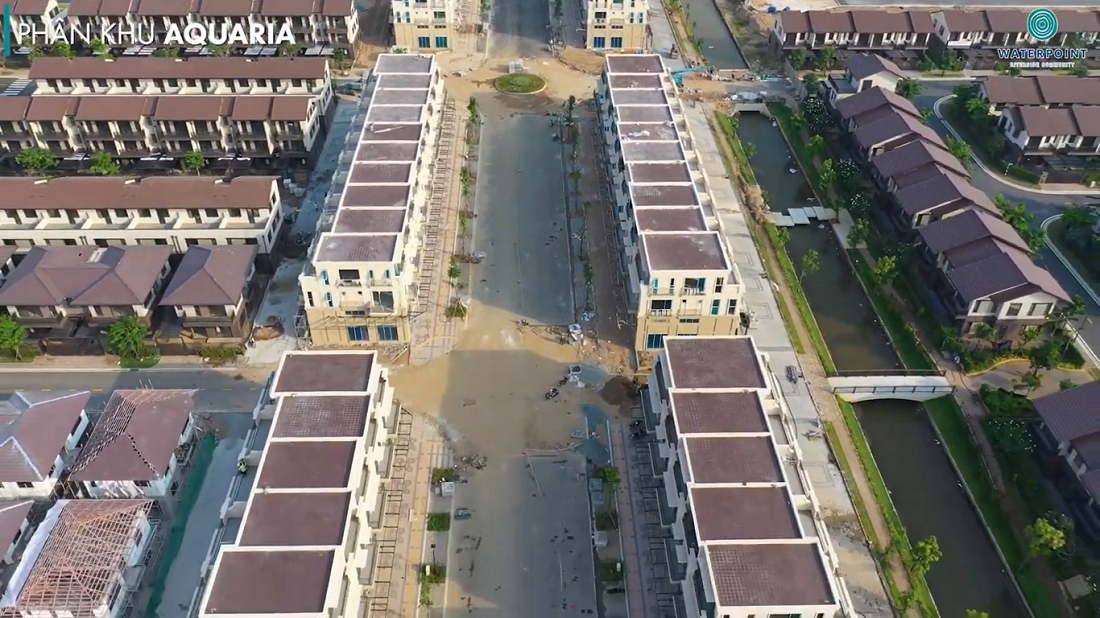 Cận cảnh công trình hoàn thiện dãy Shophouse Aquaria Waterpoint Nam Long