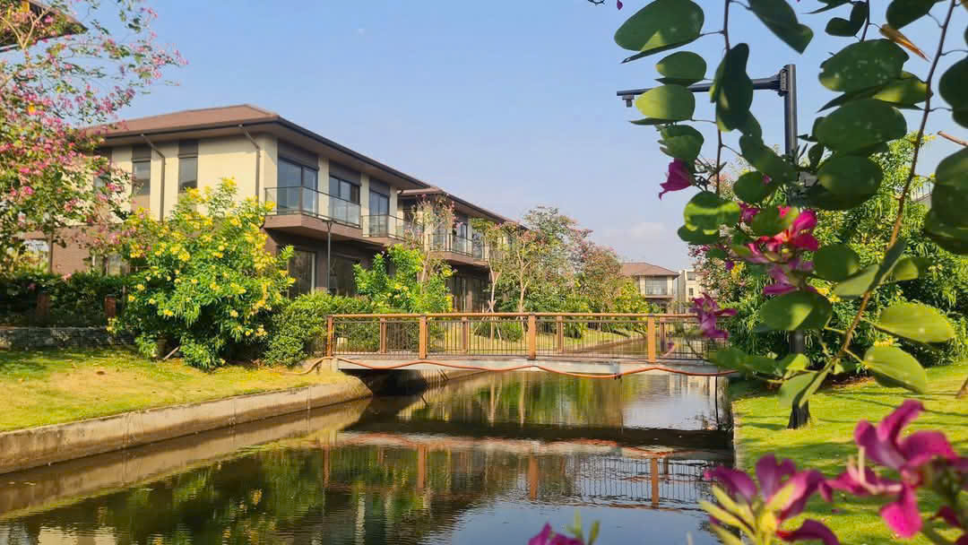 Thực tế biệt thự The Aqua Waterpoint Nam Long