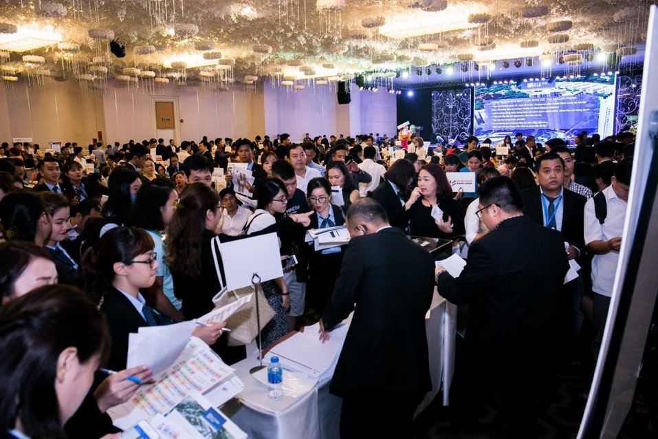 Một buổi mở bán sản phẩm Nam Long