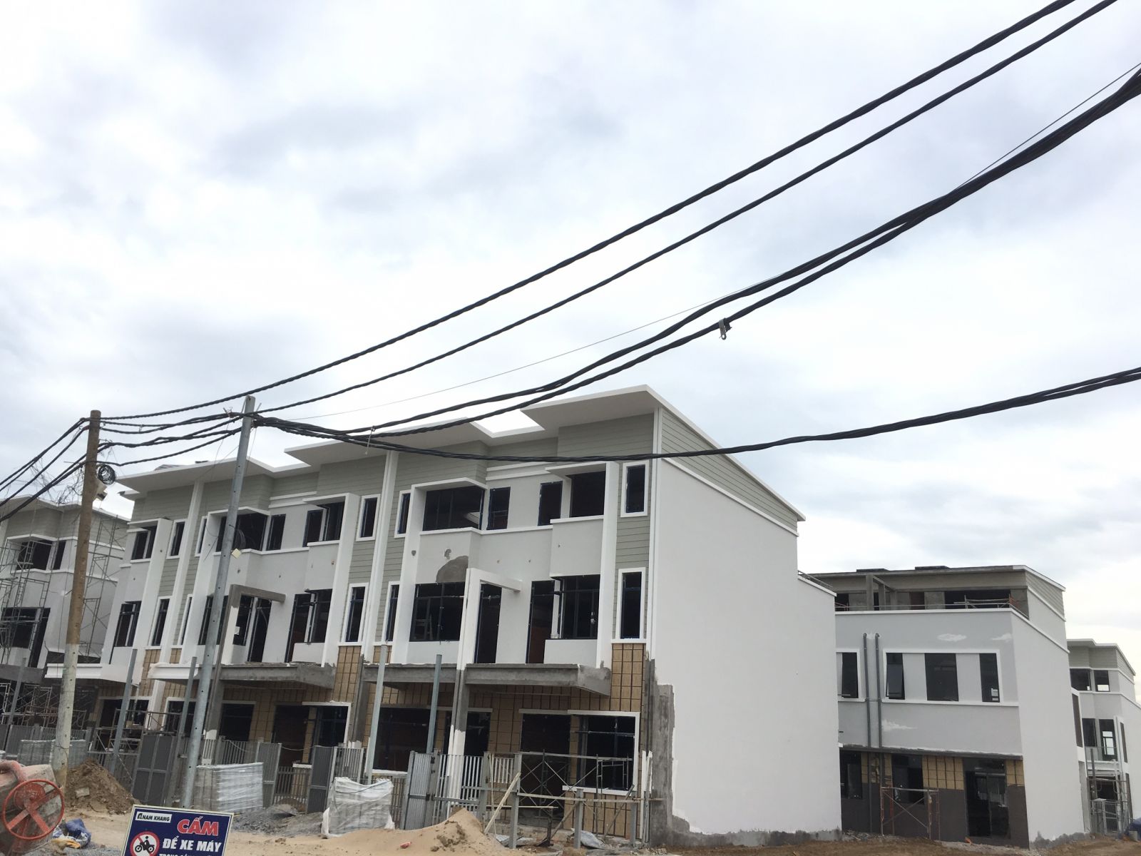 Tiến độ nhà phố đảo thiên đường Mizuki Park